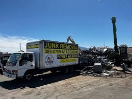 Best Construction Debris Removal  in Greilickville, MI