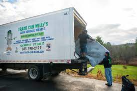 Best Property Management Cleanouts  in Greilickville, MI